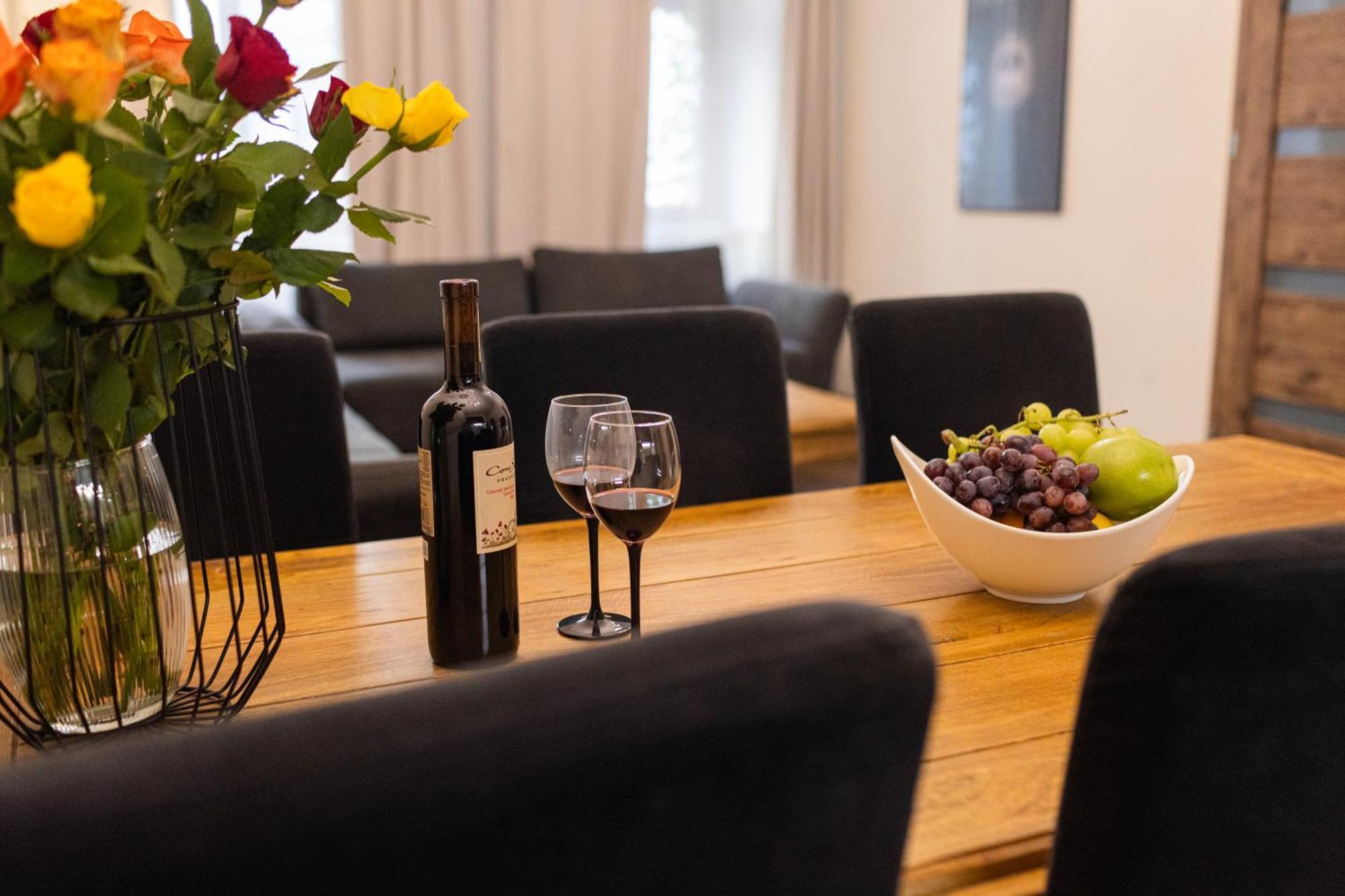 Lux Apartmenty - Old City คราคูฟ ภายนอก รูปภาพ